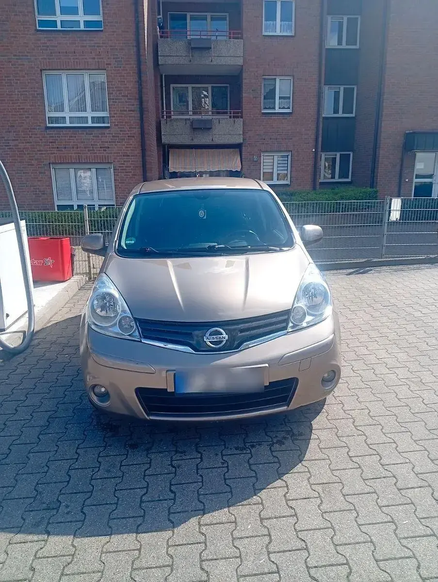 Gebraucht Nissan Note 88 PS (64 kW) 2010 Gold Kleinwagen