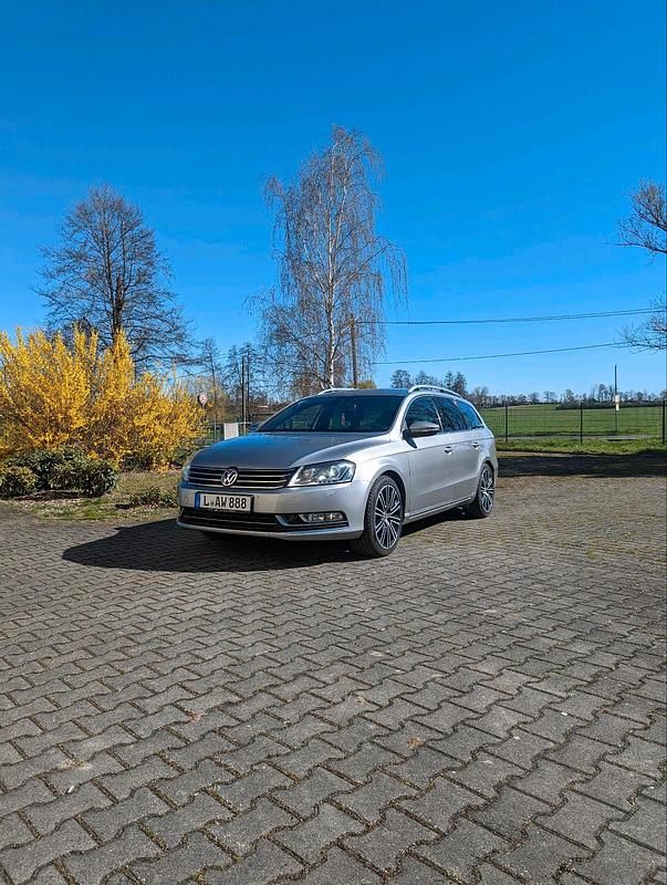 Gebraucht VW Passat 176 PS (129 kW) 2014 Grau Kombi