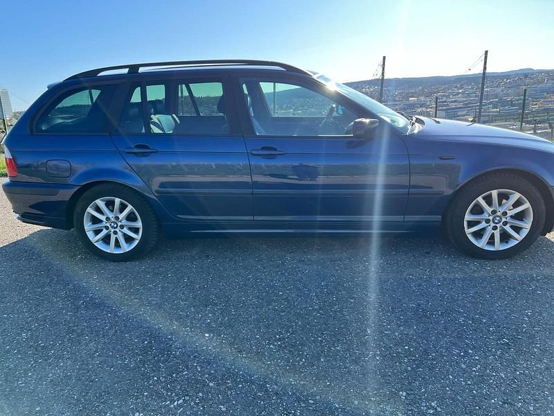 Gebraucht BMW 316 116 PS (85 kW) 2004 Blau Kombi