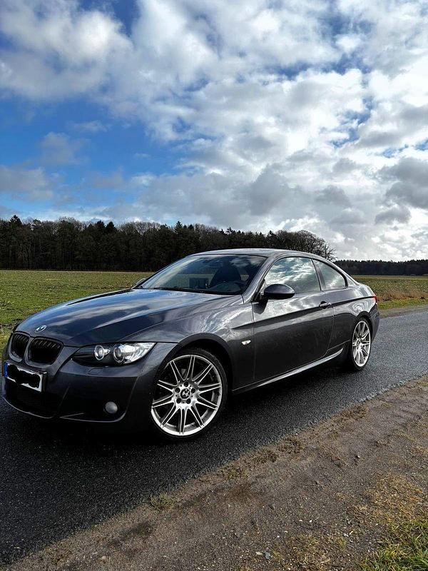Gebraucht BMW 320 M Sport 170 PS (125 kW) 2008 Schwarz Coupé