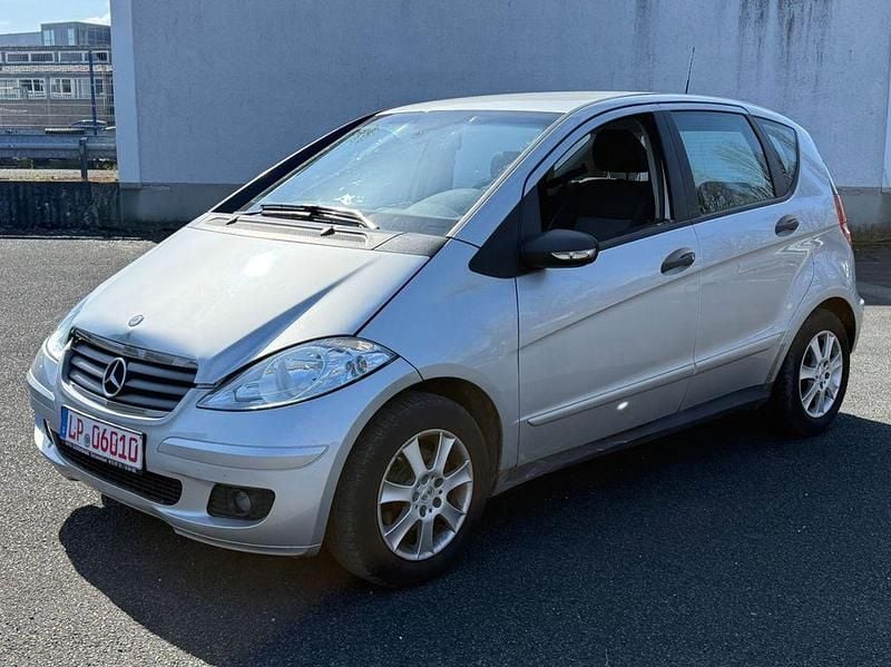 Gebraucht Mercedes A150 95 PS (69 kW) 2005 Silber Limousine