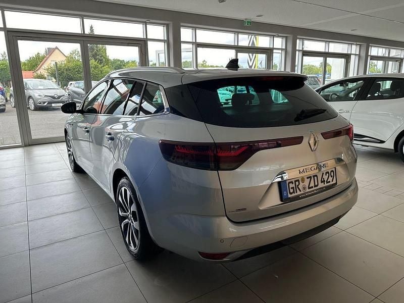 Gebraucht Renault Mégane IV Techno 116 PS (85 kW) 2024 Grau Limousine