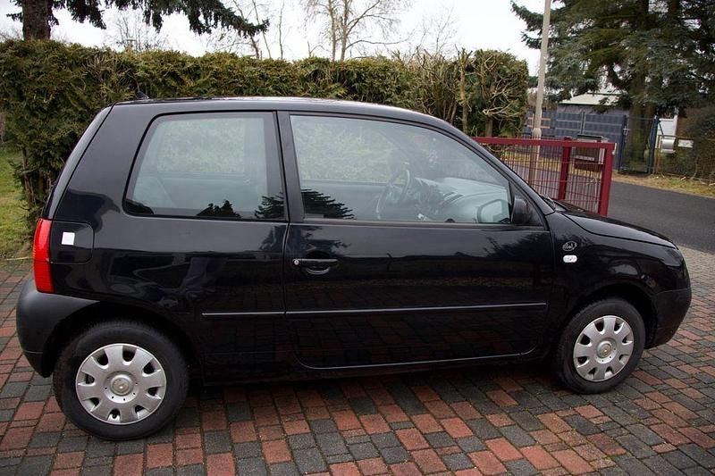 Gebraucht VW Lupo Basis 50 PS (36 kW) 2003 Schwarz Kleinwagen