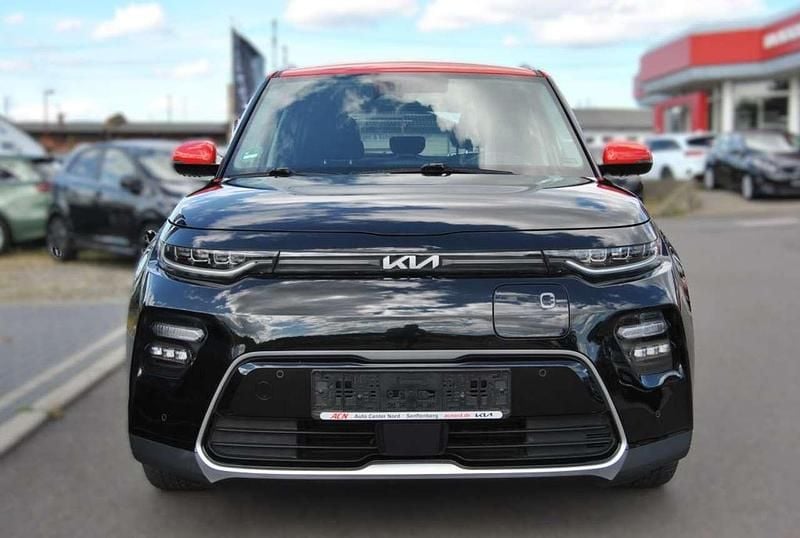 Gebraucht Kia Soul Spirit 150 kW (204 PS) 2022 Fusion black met. mit kontrast SUV