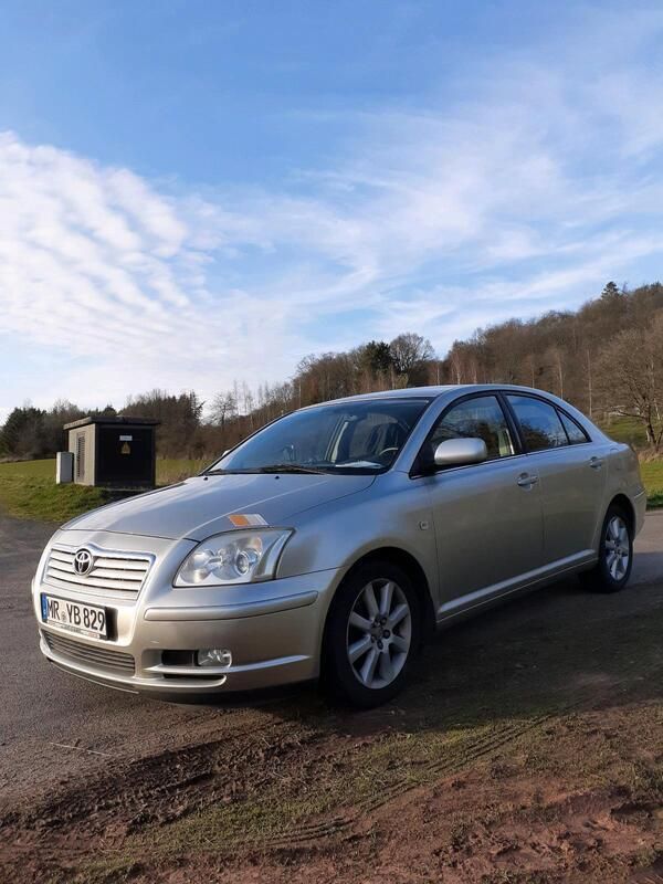 Silber Gebraucht 2003 Toyota Avensis Limousine | 2.850 € (Guter Preis) - Bild 1/4