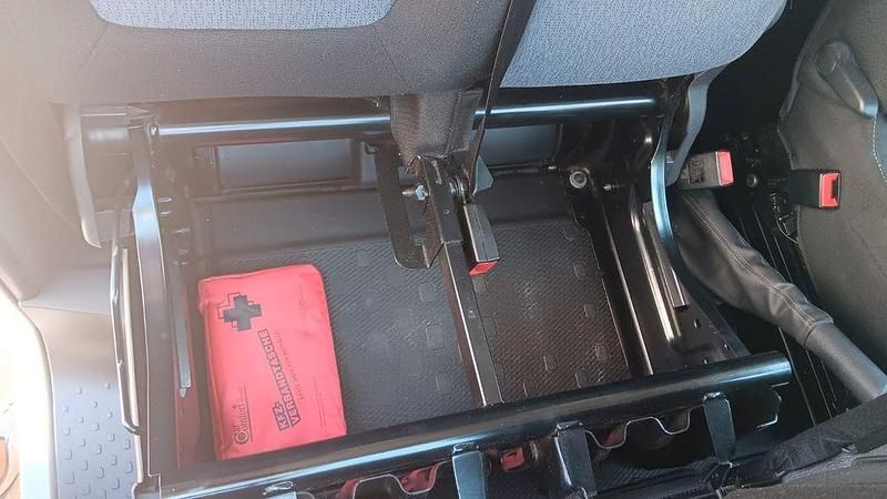 Gebraucht Opel Vivaro 121 PS (88 kW) 2019 Weiß Van / Kleinbus