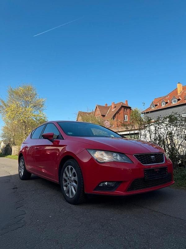 Gebraucht Seat Leon 105 PS (77 kW) 2013 Rot Limousine
