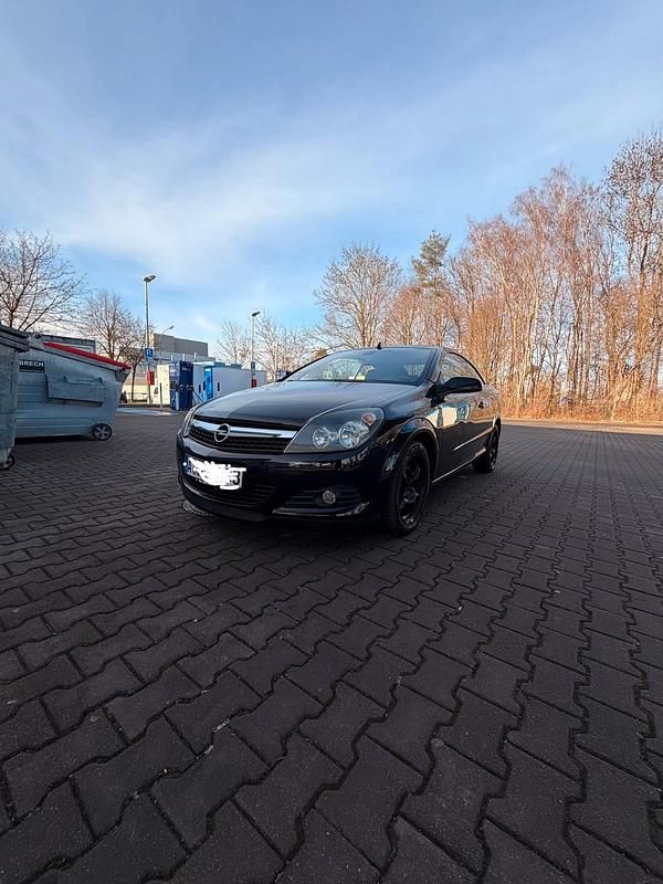 Gebraucht Opel Astra Cabriolet 140 PS (102 kW) 2007 Schwarz Cabrio