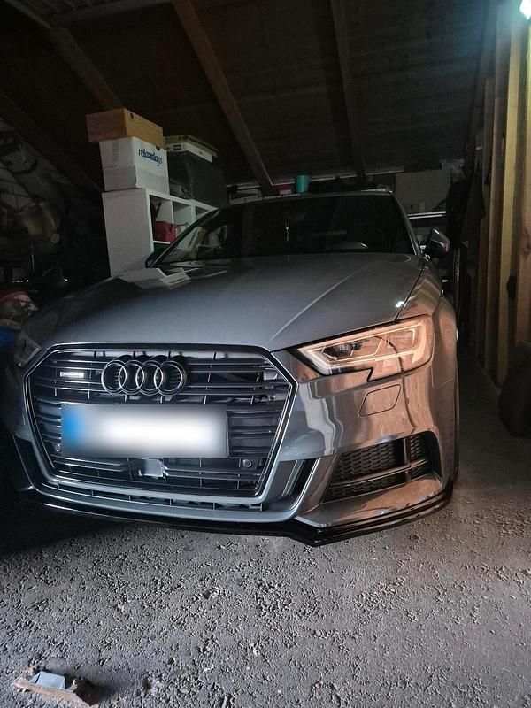 Gebraucht Audi A3 190 PS (139 kW) 2018 Grau Limousine
