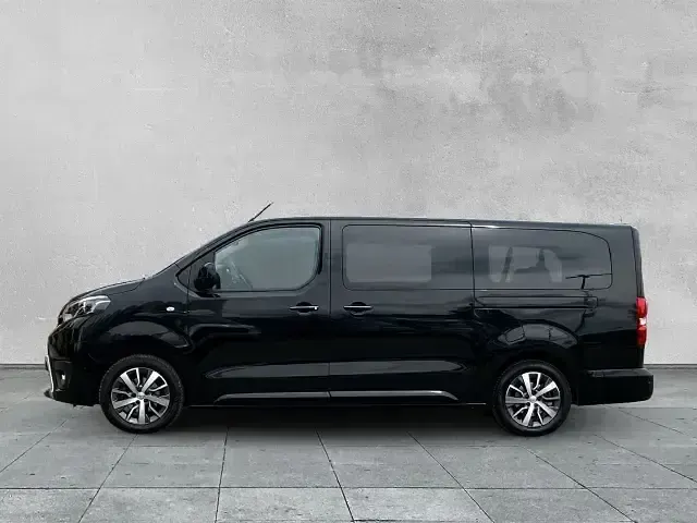 Usata Toyota Proace Verso 177 CV (130 kW) 2023 Nero Station wagon