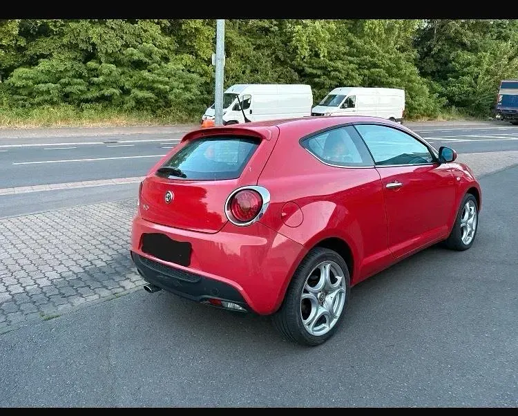 Gebraucht Alfa Romeo MiTo 79 PS (58 kW) 2009 Rot Kleinwagen