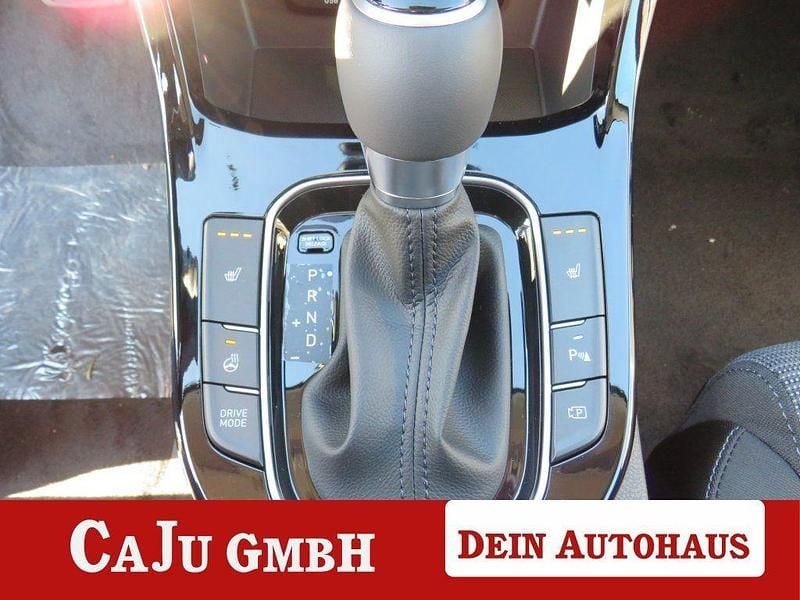 Neu Hyundai i30 140 PS (102 kW) 2025 Grau Limousine