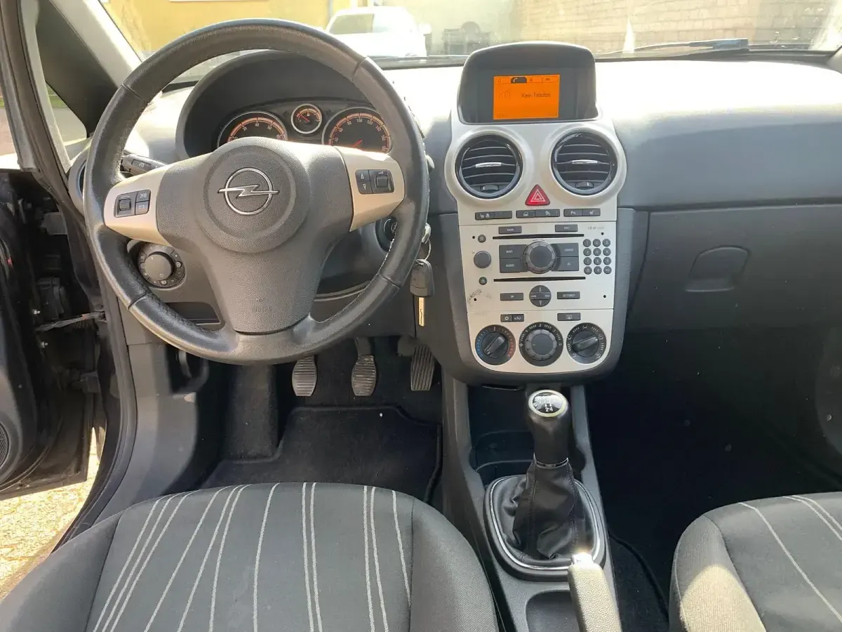 Gebraucht Opel Corsa 80 PS (58 kW) 2008 Schwarz Kleinwagen