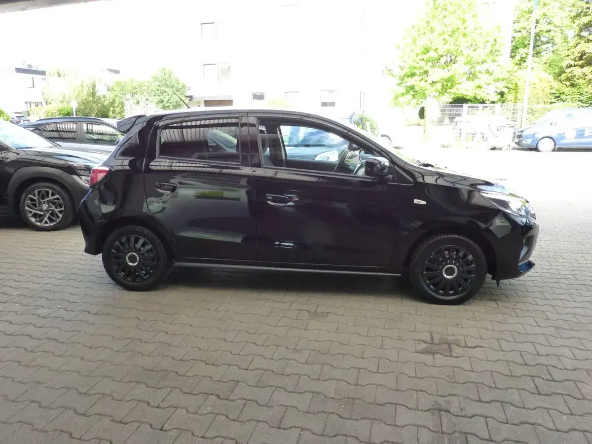 Gebraucht Mitsubishi Space Star 71 PS (52 kW) 2024 Schwarz Kleinwagen