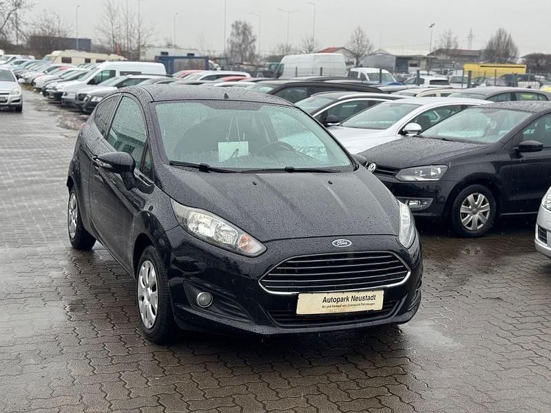 Gebraucht Ford Fiesta SYNC Edition 101 PS (74 kW) 2014 Schwarz Kleinwagen