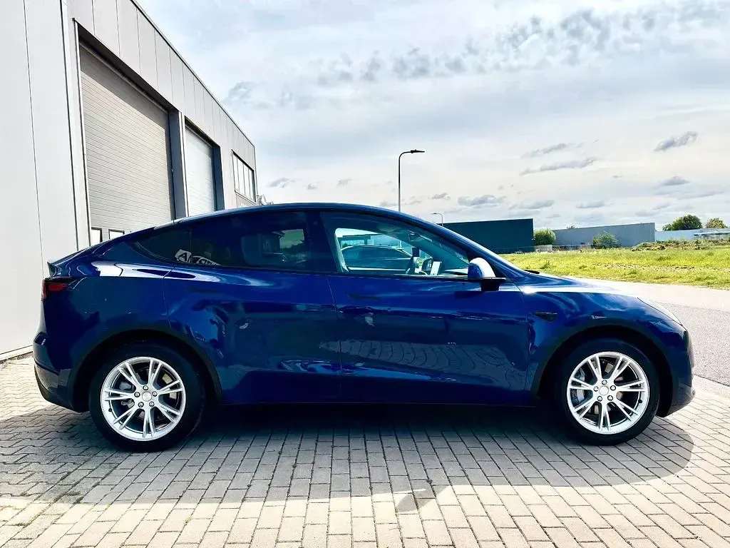 Usata Tesla Model Y 322 kW (439 CV) 2022 Blu SUV