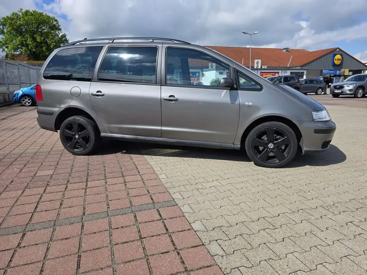 Brugt Seat Alhambra 140 HK (102 kW) 2008 Grå MPV
