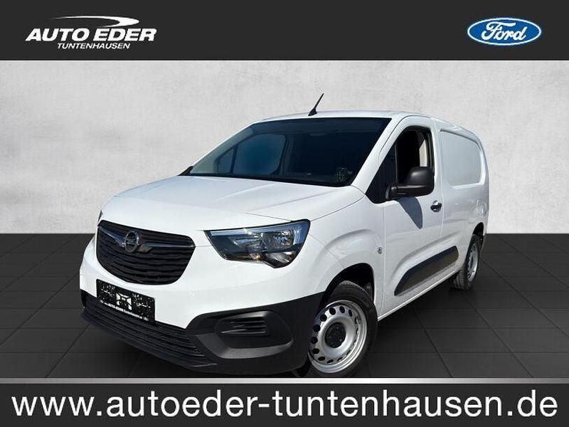 Lackierung weiss icy/typ ausse (weiß) Gebraucht 2024 Opel Combo Basis Van / Kleinbus | 16.650 € (Fairer Preis) - Bild 1/4