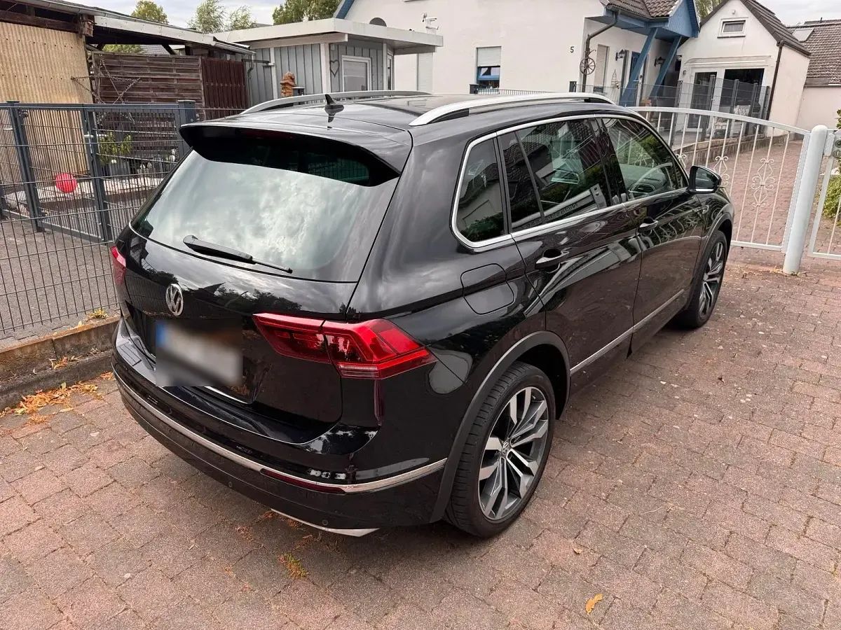 Gebraucht VW Tiguan R-line 220 PS (161 kW) 2018 Schwarz SUV