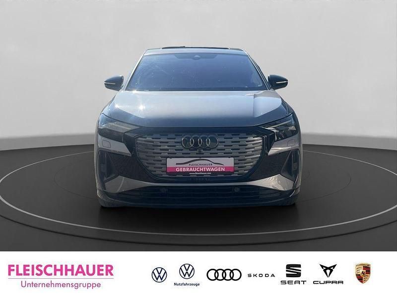 Grau Gebraucht 2022 Audi Q4 Sportback e-tron Edition .1 SUV | 38.900 € (Guter Preis) - Bild 1/4