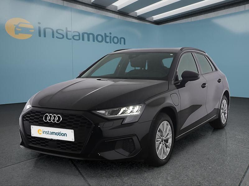 Schwarz Gebraucht 2021 Audi A3 Sportback e-tron Kleinwagen | 24.699 € (Fairer Preis) - Bild 1/4