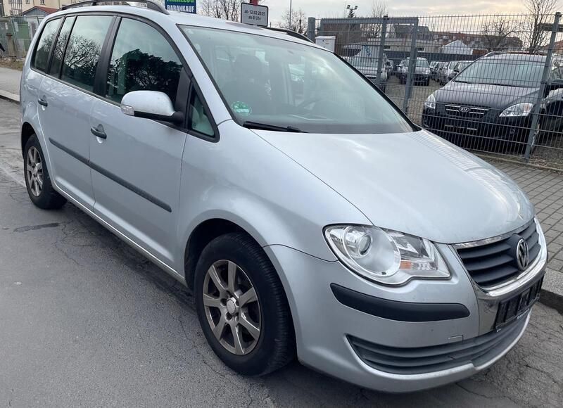 Gebraucht VW Touran 140 PS (102 kW) 2009 Grau Van / Kleinbus