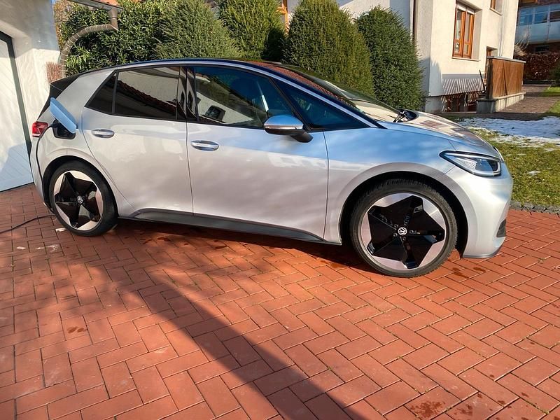 Gebraucht VW ID.3 Pro 150 kW (204 PS) 2024 Silber Kleinwagen