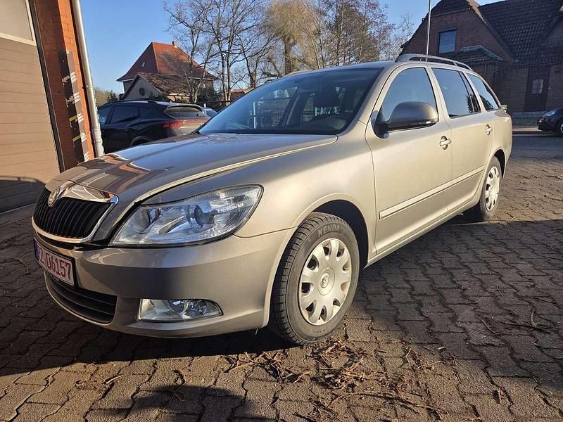 Gebraucht Skoda Octavia Impuls Edition 105 PS (77 kW) 2011 Bronze Kombi