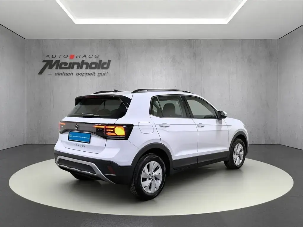 Gebraucht VW T-Cross Life 95 PS (69 kW) 2024 Weiß SUV
