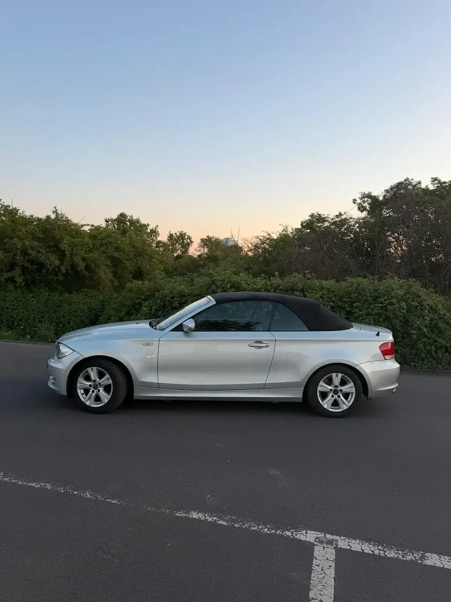 Gebraucht BMW 120 Cabriolet 177 PS (130 kW) 2010 Silber Cabrio