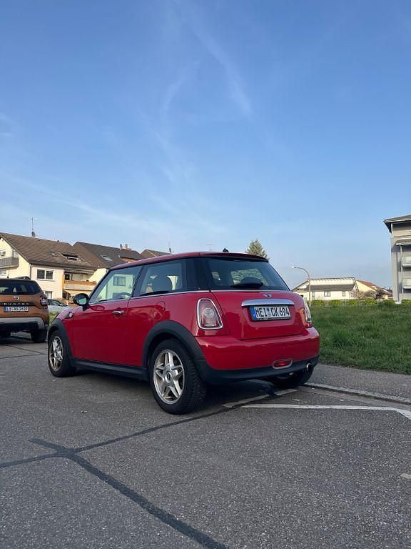 Gebraucht Mini ONE 95 PS (69 kW) 2010 Rot Kleinwagen