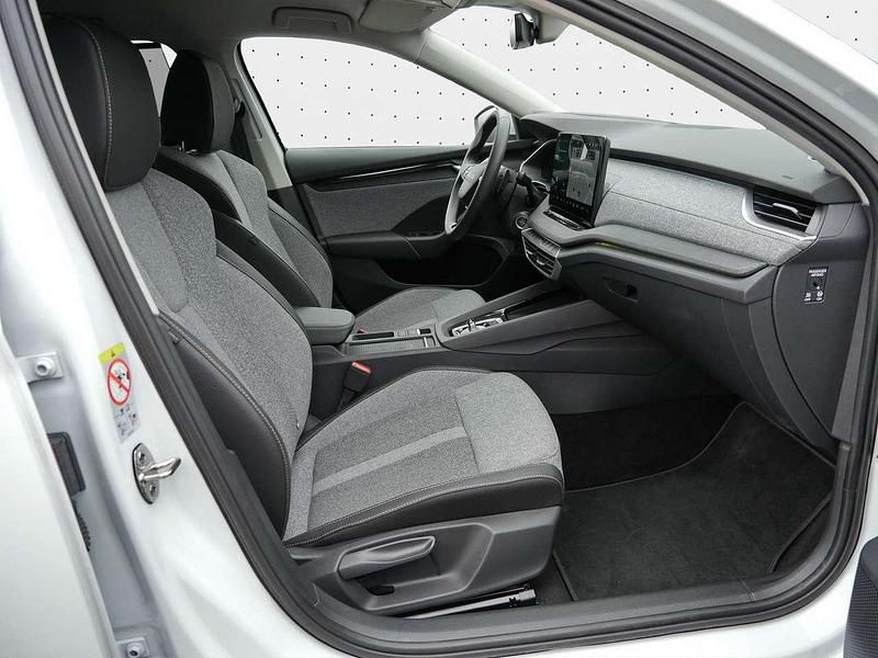 Gebraucht Skoda Octavia Selection 150 PS (110 kW) 2025 Moonweiss metallic Kombi