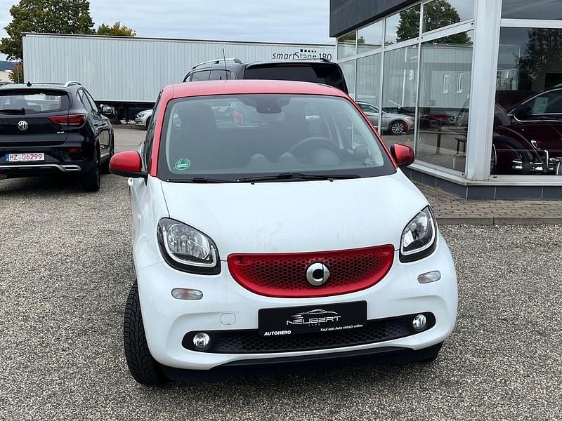 Gebraucht Smart ForFour 71 PS (52 kW) 2018 Weiß Kleinwagen