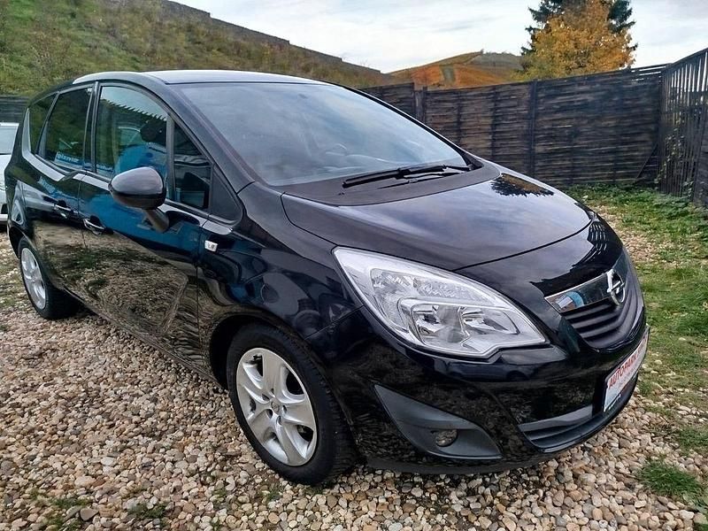 Gebraucht Opel Meriva Design Edition 120 PS (88 kW) 2011 Schwarz Van / Kleinbus