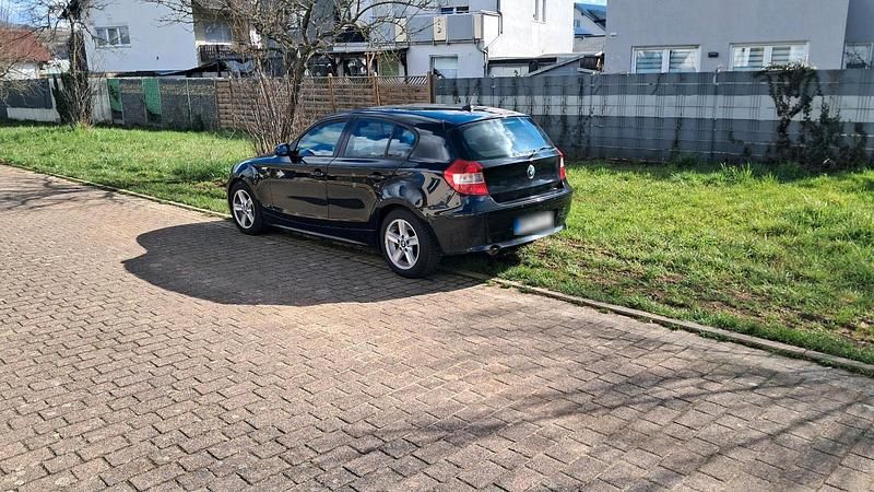 Gebraucht BMW 120 163 PS (119 kW) 2006 Schwarz Kleinwagen