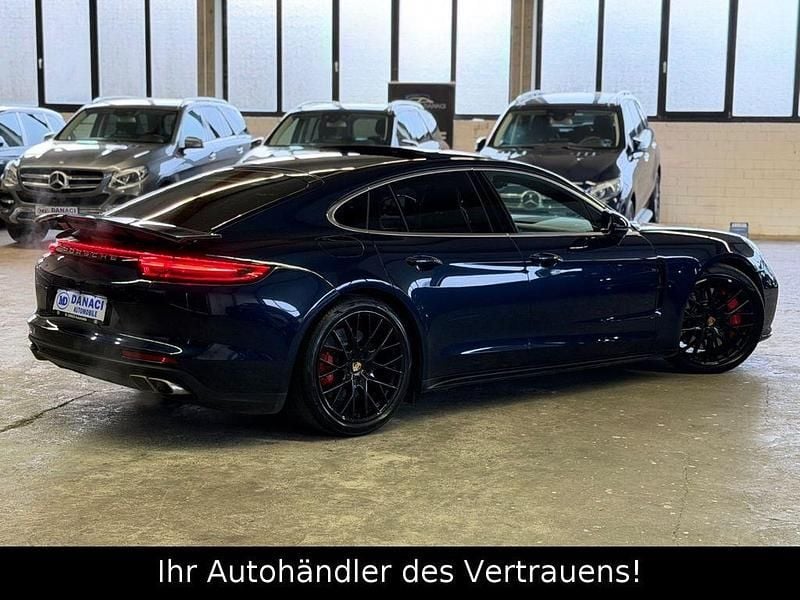 Gebraucht Porsche Panamera 549 PS (403 kW) 2016 Blau Kleinwagen