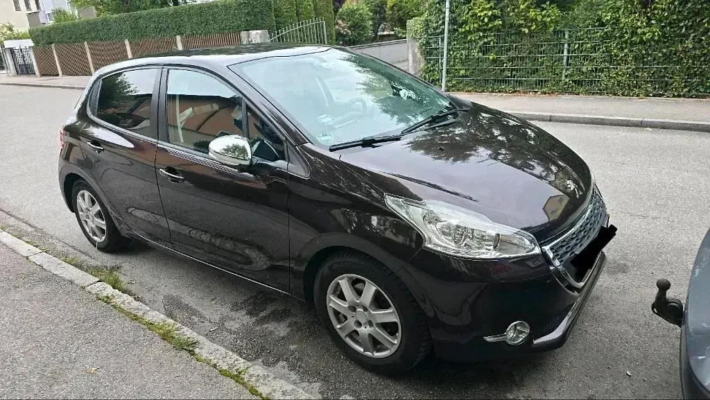 Gebraucht Peugeot 208 82 PS (60 kW) 2013 Braun Kleinwagen