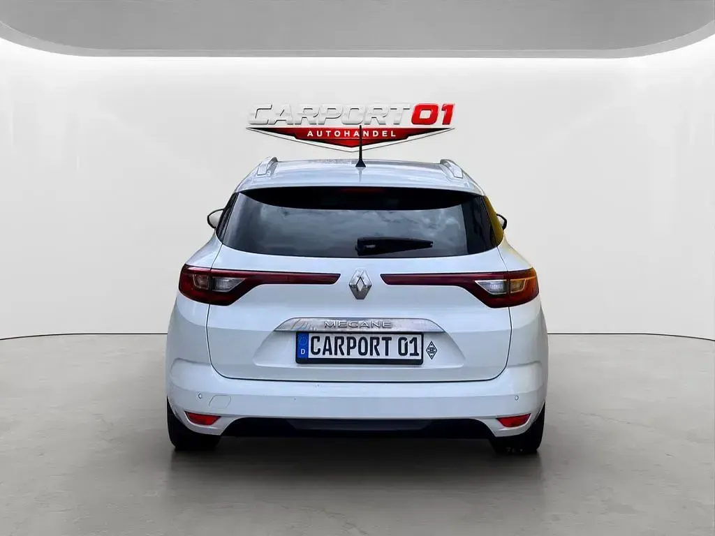 Gebraucht Renault Mégane LIMITED 140 PS (102 kW) 2019 Weiß Limousine