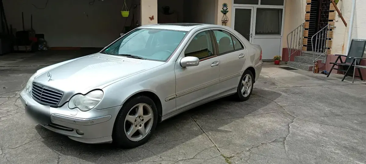 Gebraucht Mercedes C320 Avantgarde 218 PS (160 kW) 2001 Silber Limousine