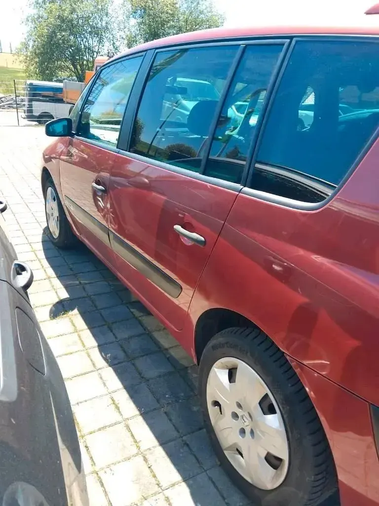 Gebraucht Renault Espace 175 PS (128 kW) 2003 Rot Van / Kleinbus