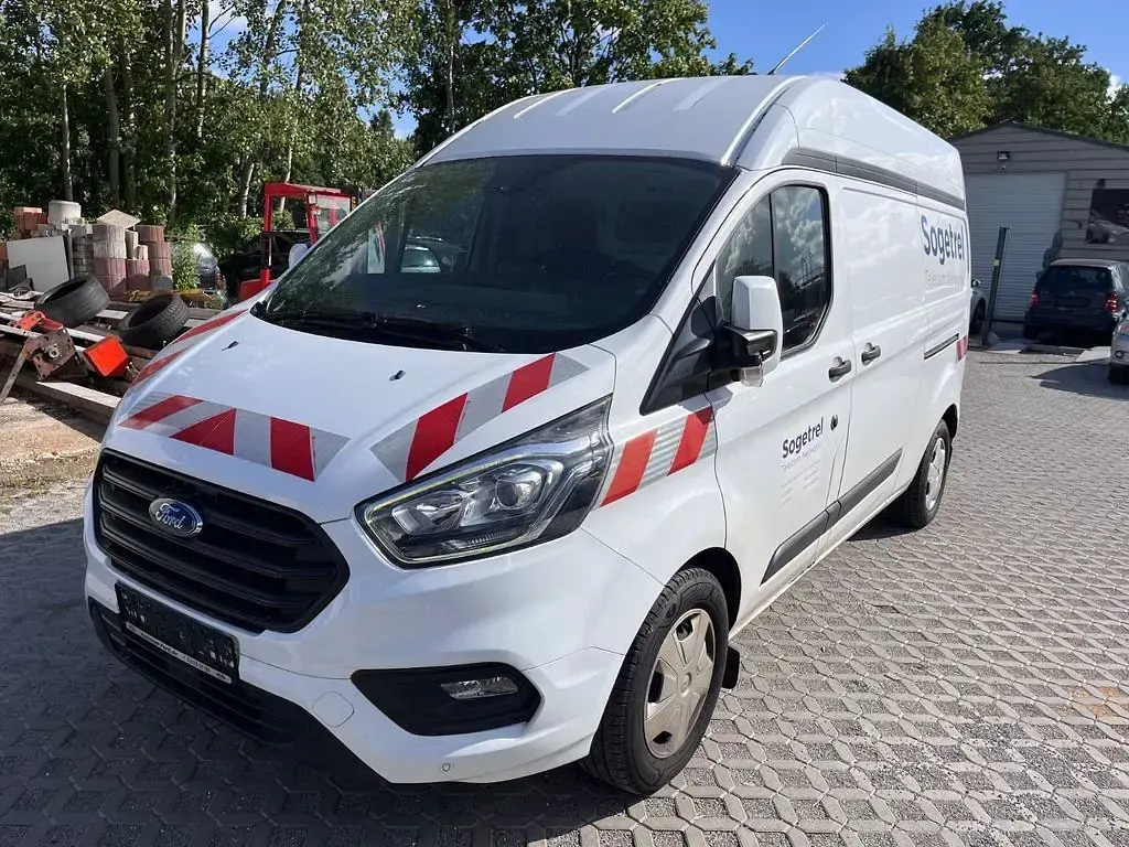 Gebraucht Ford Transit Custom Trend 170 PS (125 kW) 2019 Weiß Van / Kleinbus
