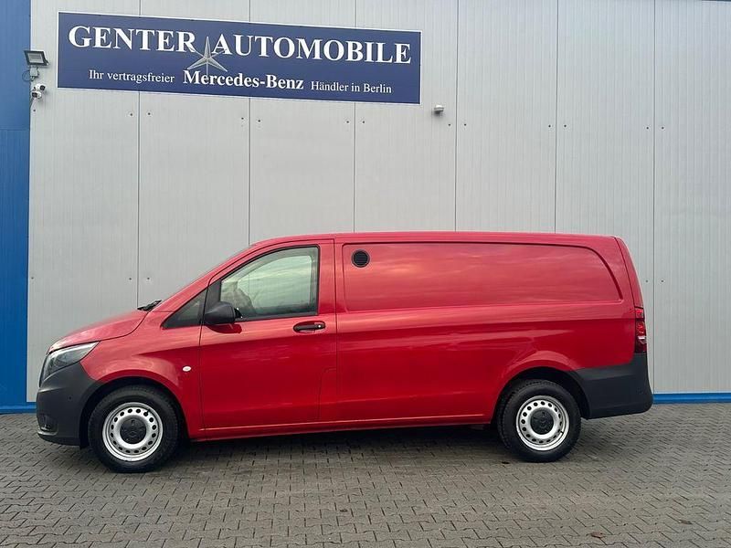 Gebraucht Mercedes Vito 102 PS (75 kW) 2021 Rot Van