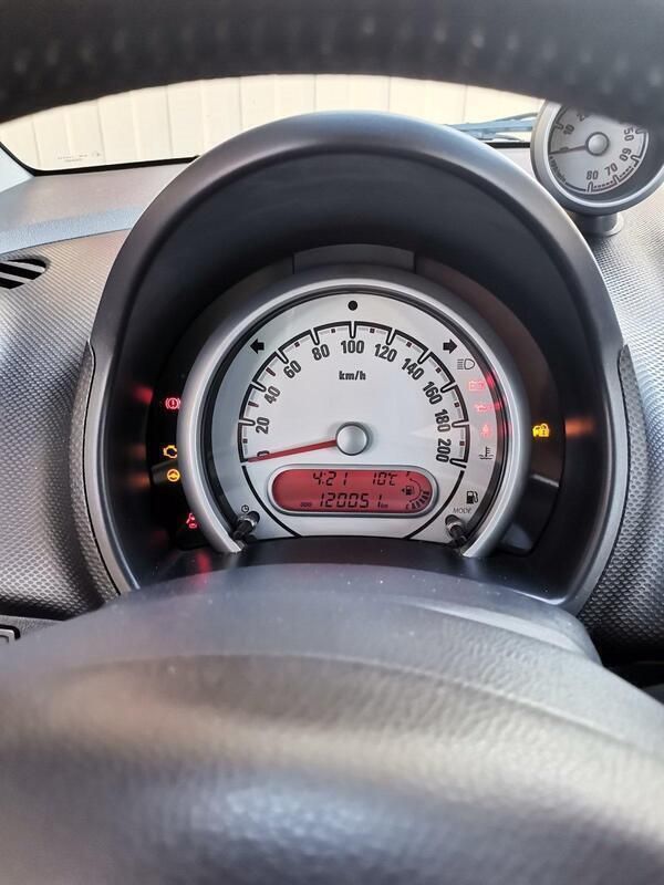 Silber Gebraucht 2008 Opel Agila Eco Kleinwagen | 2.950 € (Etwas zu teuer) - Bild 1/4