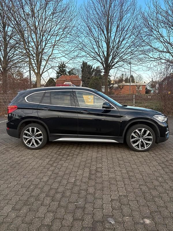 Gebraucht BMW X1 xLine 150 PS (110 kW) 2016 Schwarz SUV