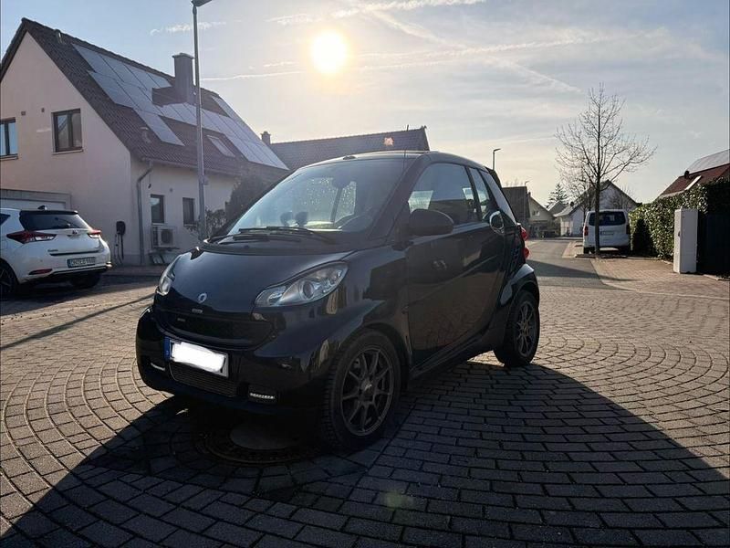 Schwarz Gebraucht 2007 Smart ForTwo Cabrio Passion Cabrio | 4.100 € (Fairer Preis) - Bild 1/4