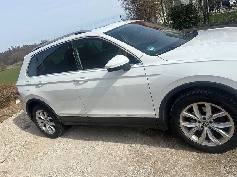 Gebraucht VW Tiguan Highline 150 PS (110 kW) 2018 Weiß SUV
