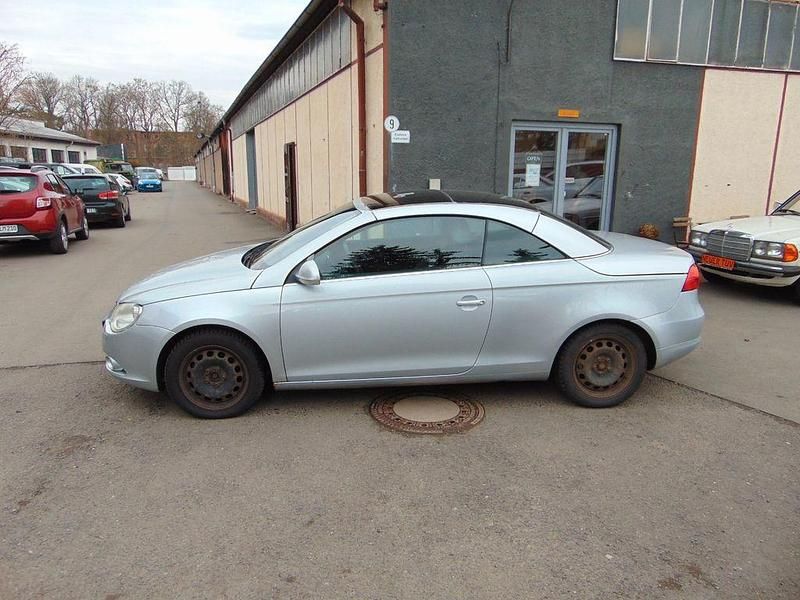 Gebraucht VW Eos 122 PS (89 kW) 2008 Silber Cabrio