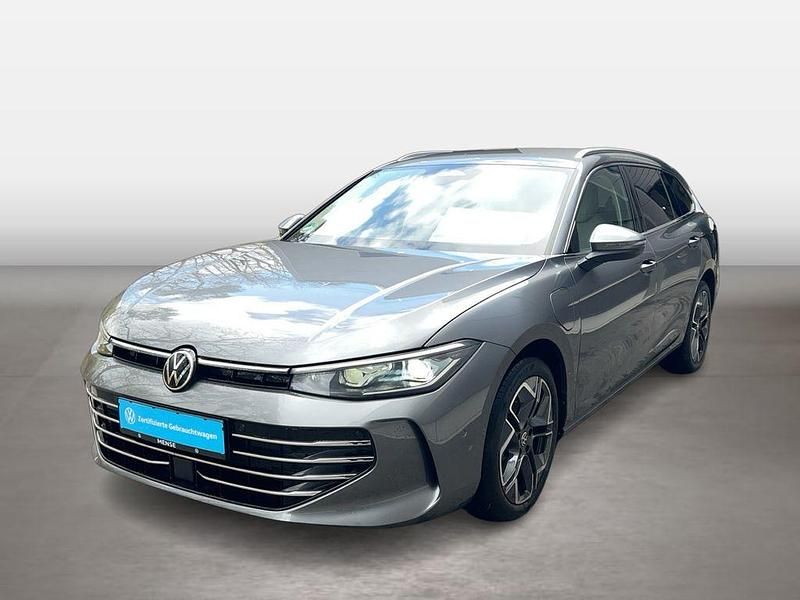 Gebraucht VW Passat Elegance 177 PS (130 kW) 2025 Diabasgrau Kombi