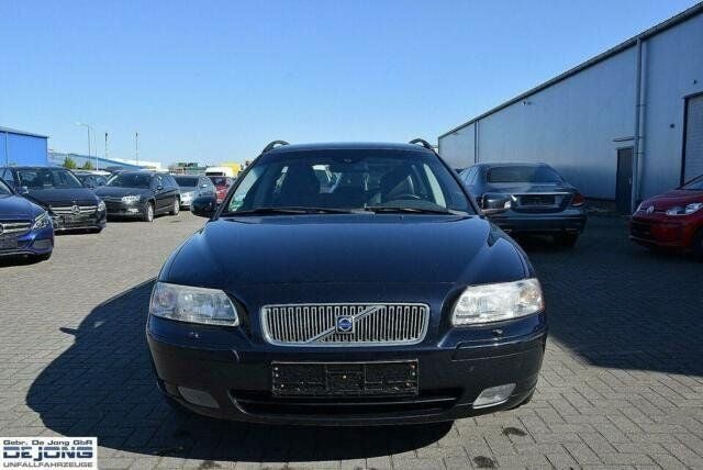 Gebraucht Volvo V70 140 PS (102 kW) 2006 Blau metallic Kombi