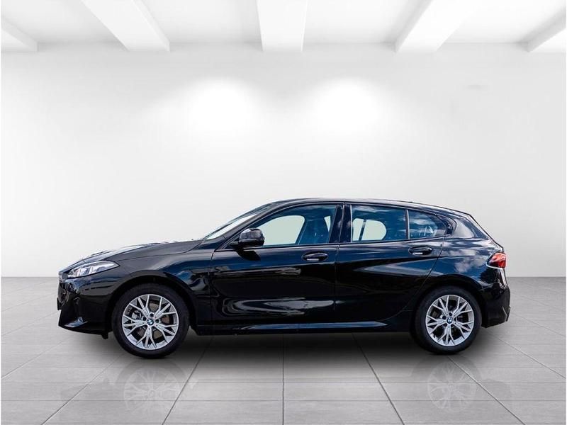 Gebraucht BMW 118 Performance 150 PS (110 kW) 2024 Black sapphire metallic Kleinwagen